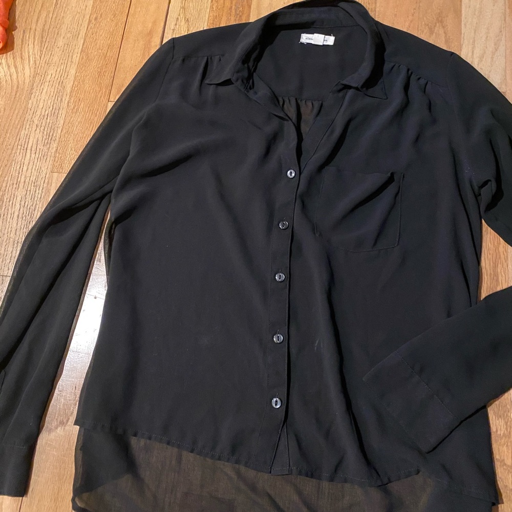 URBAN OUTFITTERS long sleeve blouse